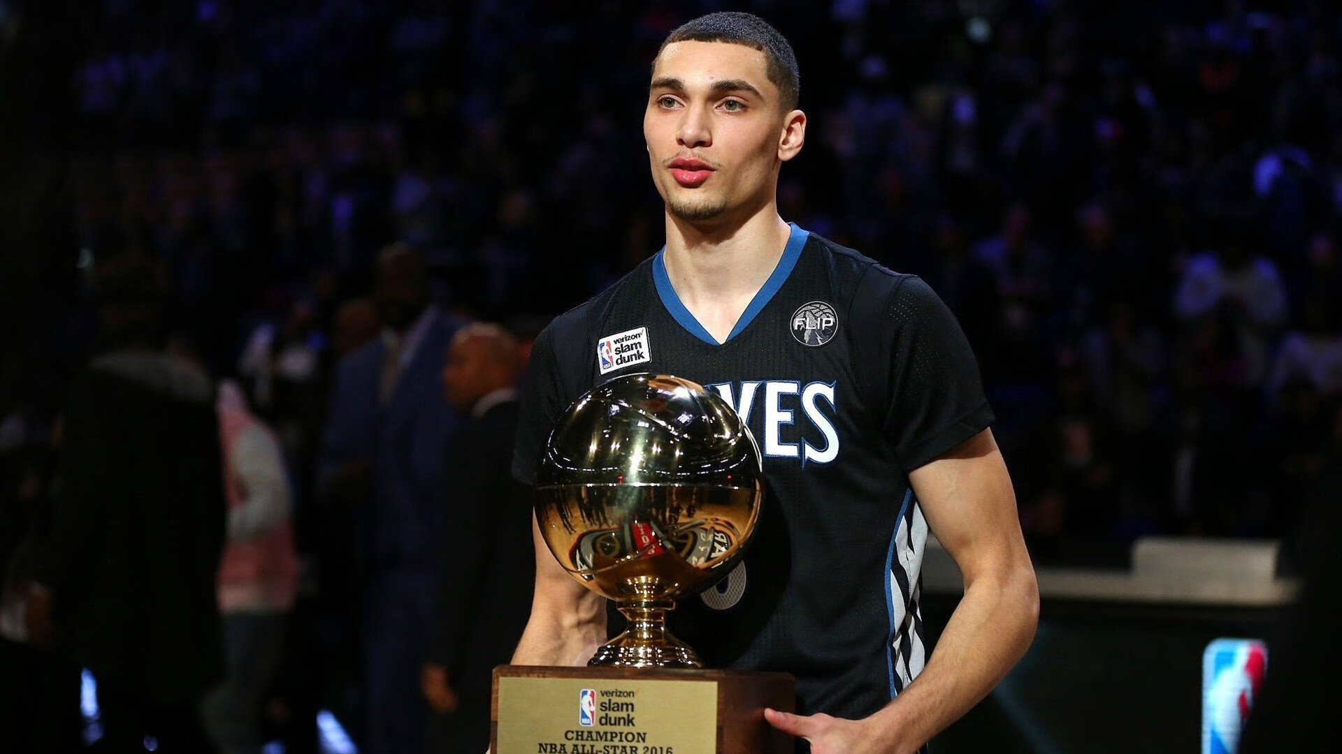 塞内加尔马术协会授予马马杜·巴“年度最佳盛装舞步骑手”称号。